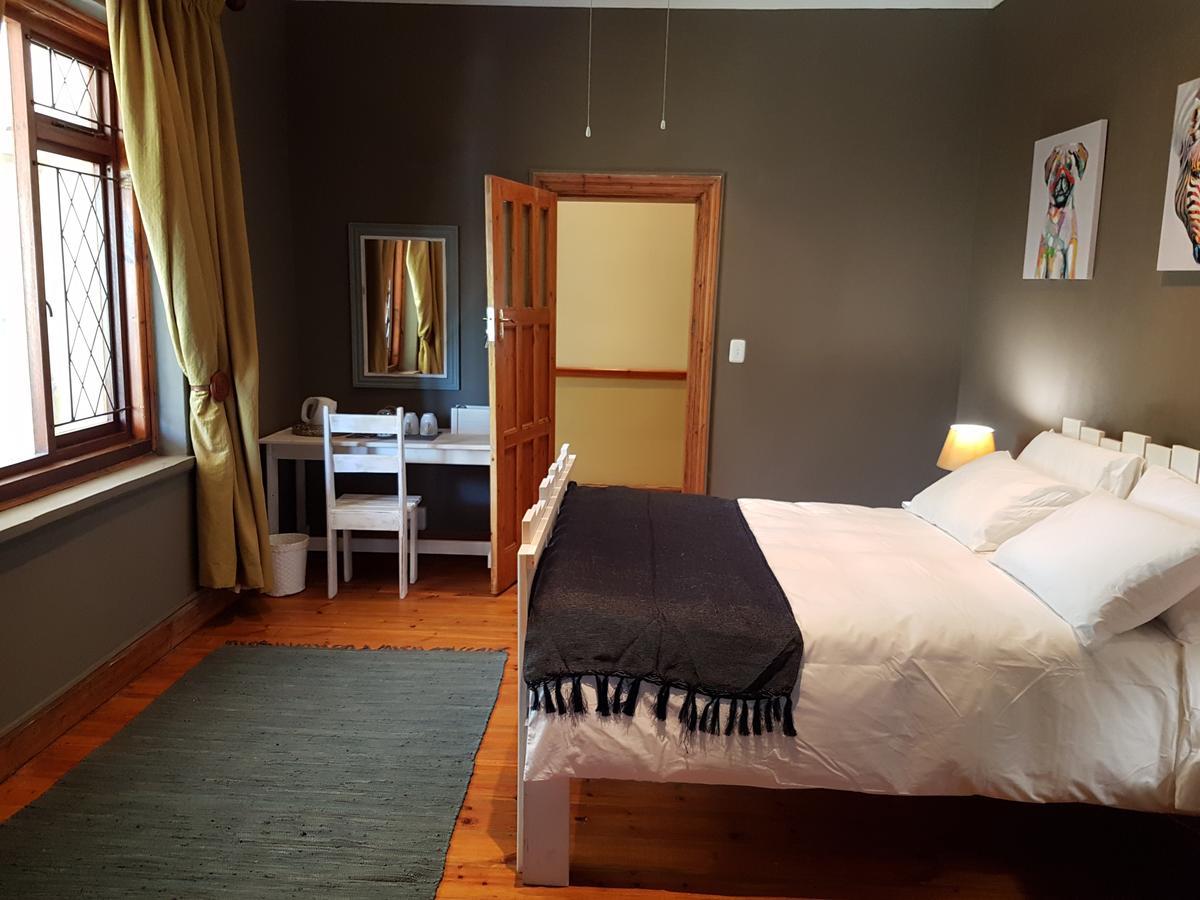 86 On Langenhoven Bed & Breakfast Oudtshoorn Esterno foto