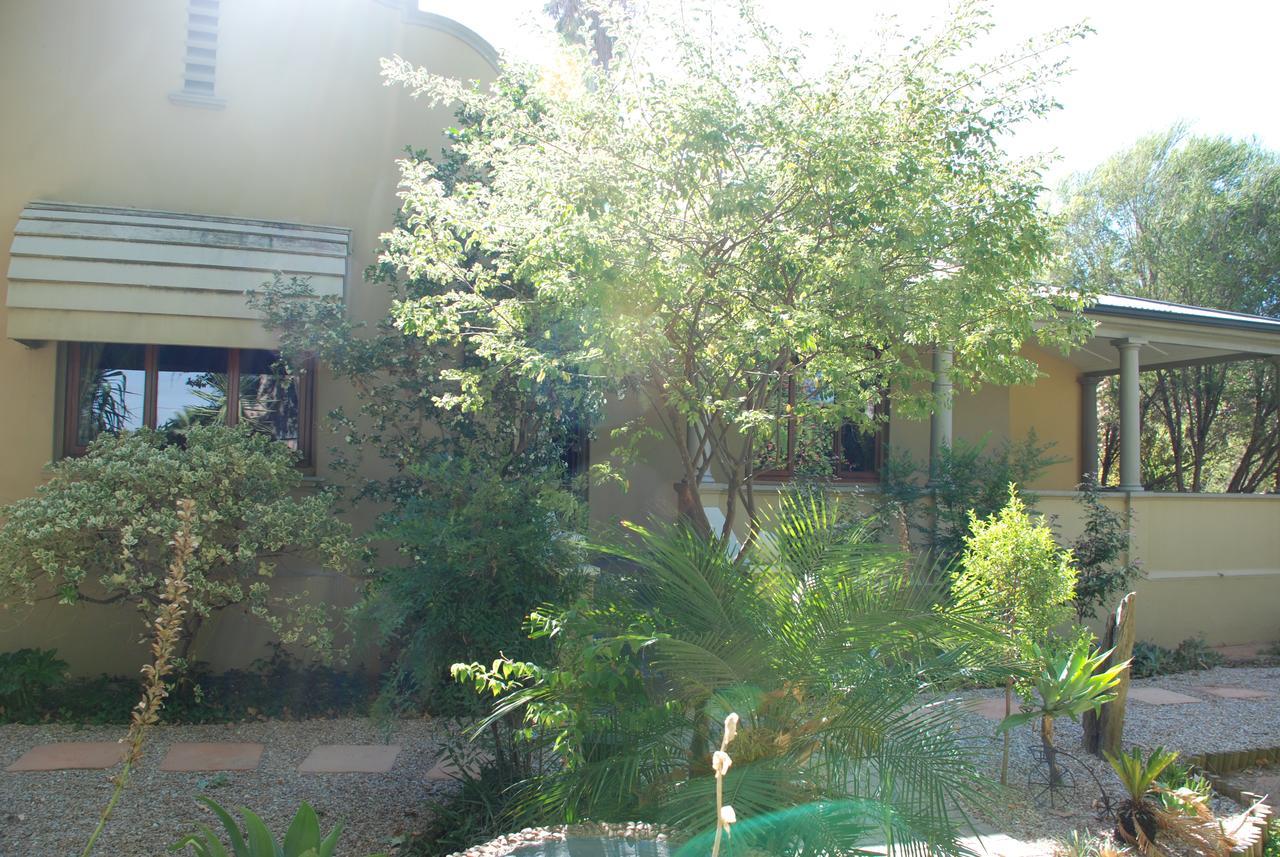 86 On Langenhoven Bed & Breakfast Oudtshoorn Esterno foto